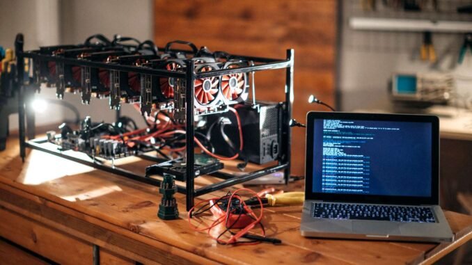 Bitcoin Eyes $124,000 As Golden Ratio Signals More Gains Ahead Bitcoin