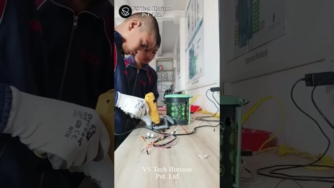 Smart dustbin using ultrasonic sensor | arduino project for beginners #vstechhorizon #ai #robotics